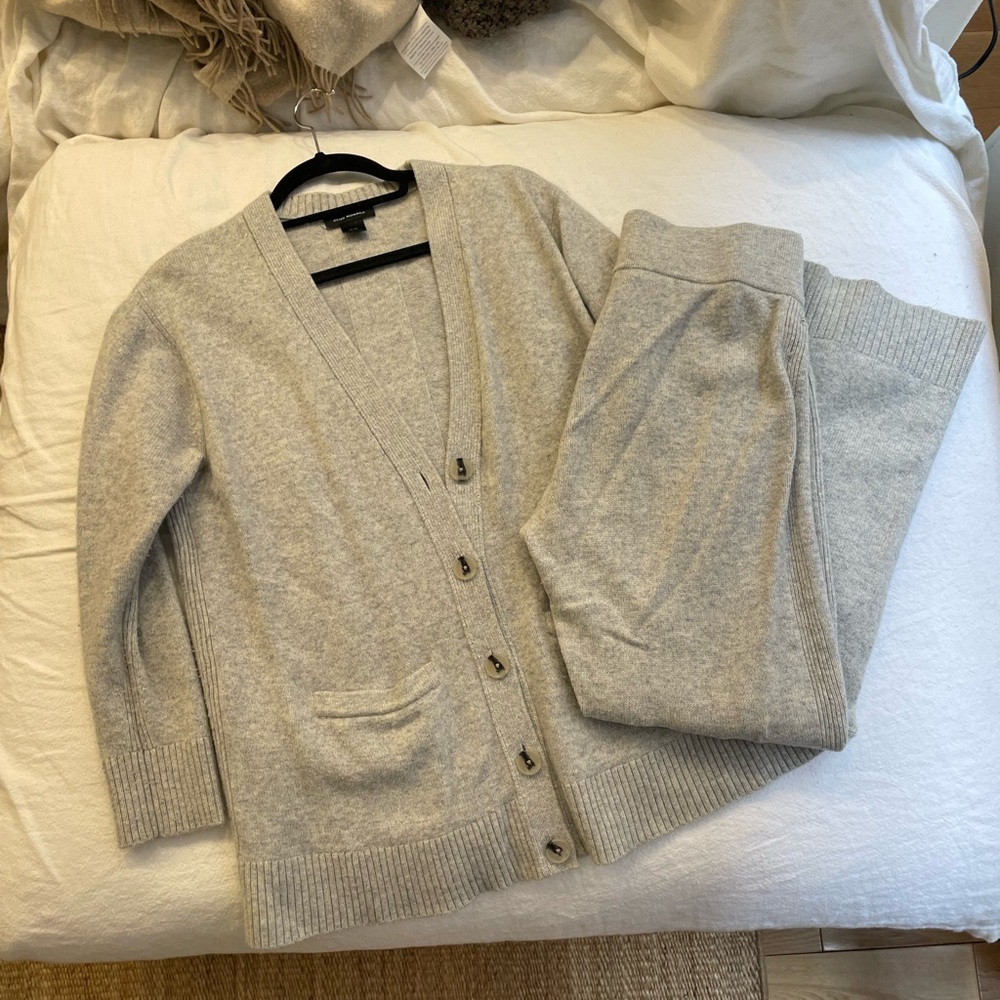 Club Monaco Gray Women's Sweater Set
